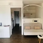 Apartment Port Confort Terrasse/parking Prive Hyeres