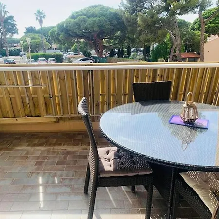 Port Confort Terrasse/parking Prive Daire *